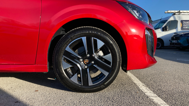 Peugeot 208 1.2 Hybrid 110 Allure 5dr e-DSC6 Petrol Hatchback